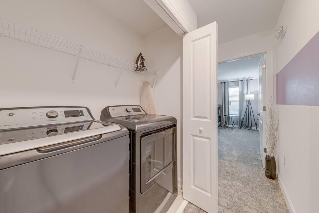 Newly Listed Townhouse Storey Lake, Free Waterpark Кисими Екстериор снимка