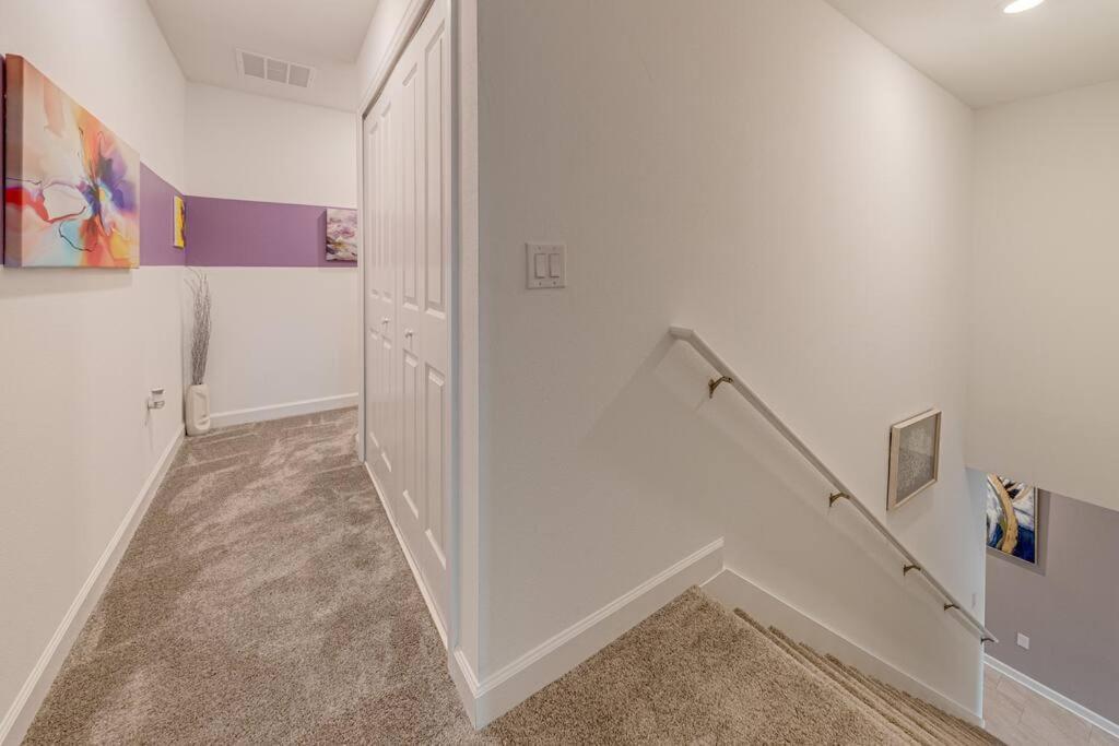 Newly Listed Townhouse Storey Lake, Free Waterpark Кисими Екстериор снимка